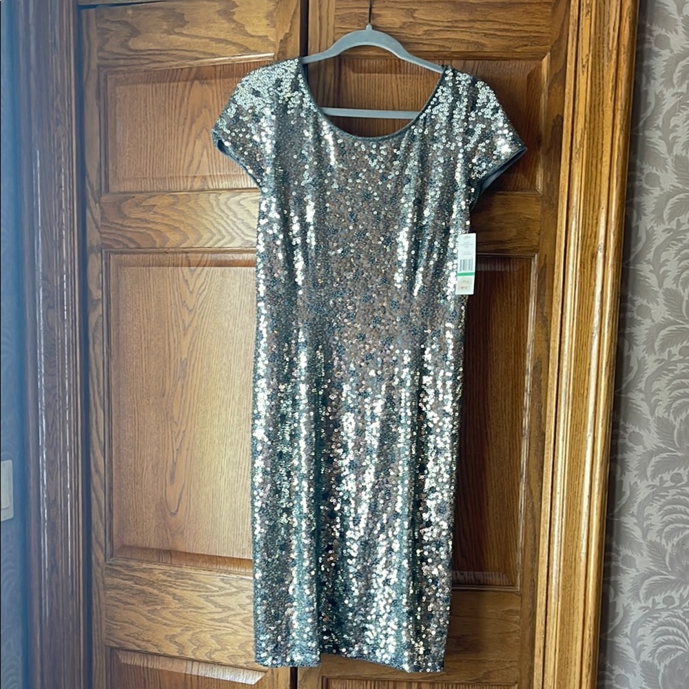 Carmen Marc Valvo Silver Sequin Sheath Midi Dress